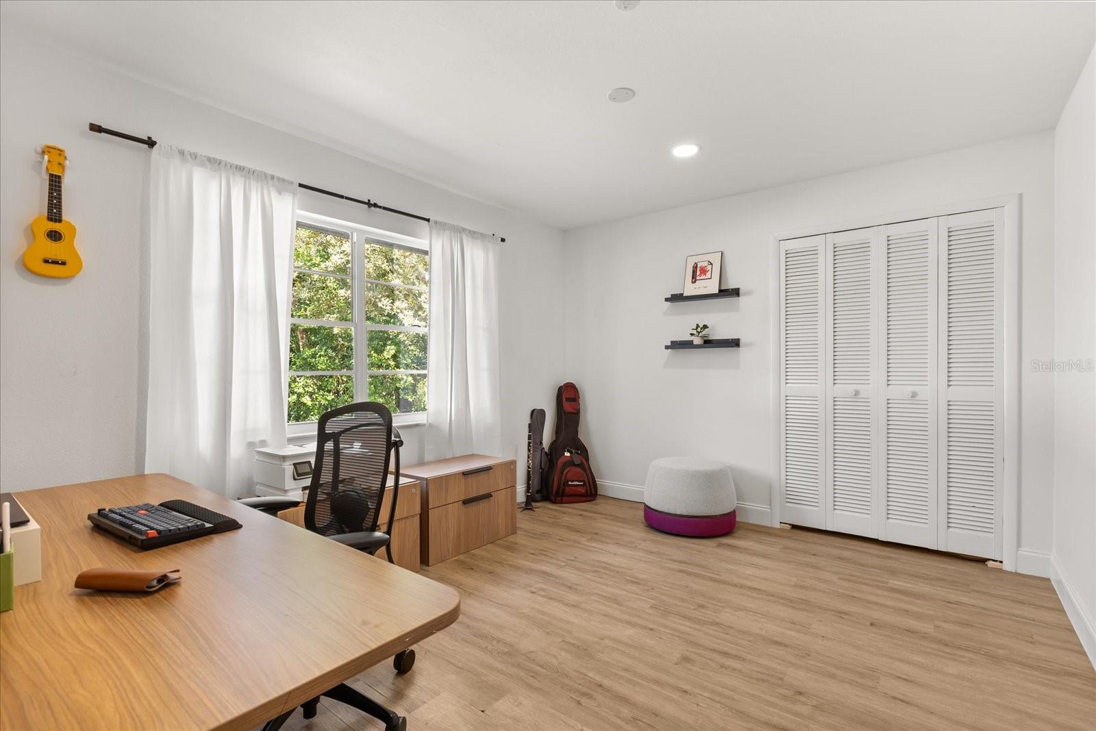 Image 34 of 59 For 448 Village View Lane