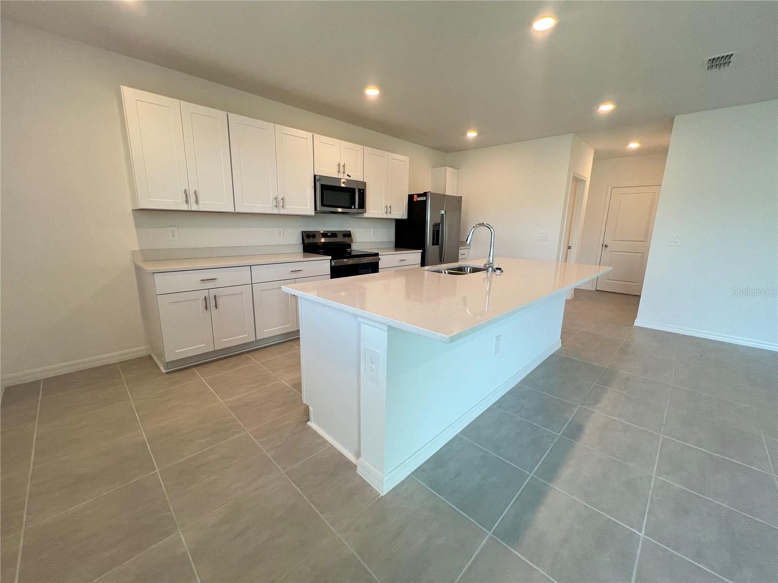 Image 5 of 21 For 4740 Cloister Street