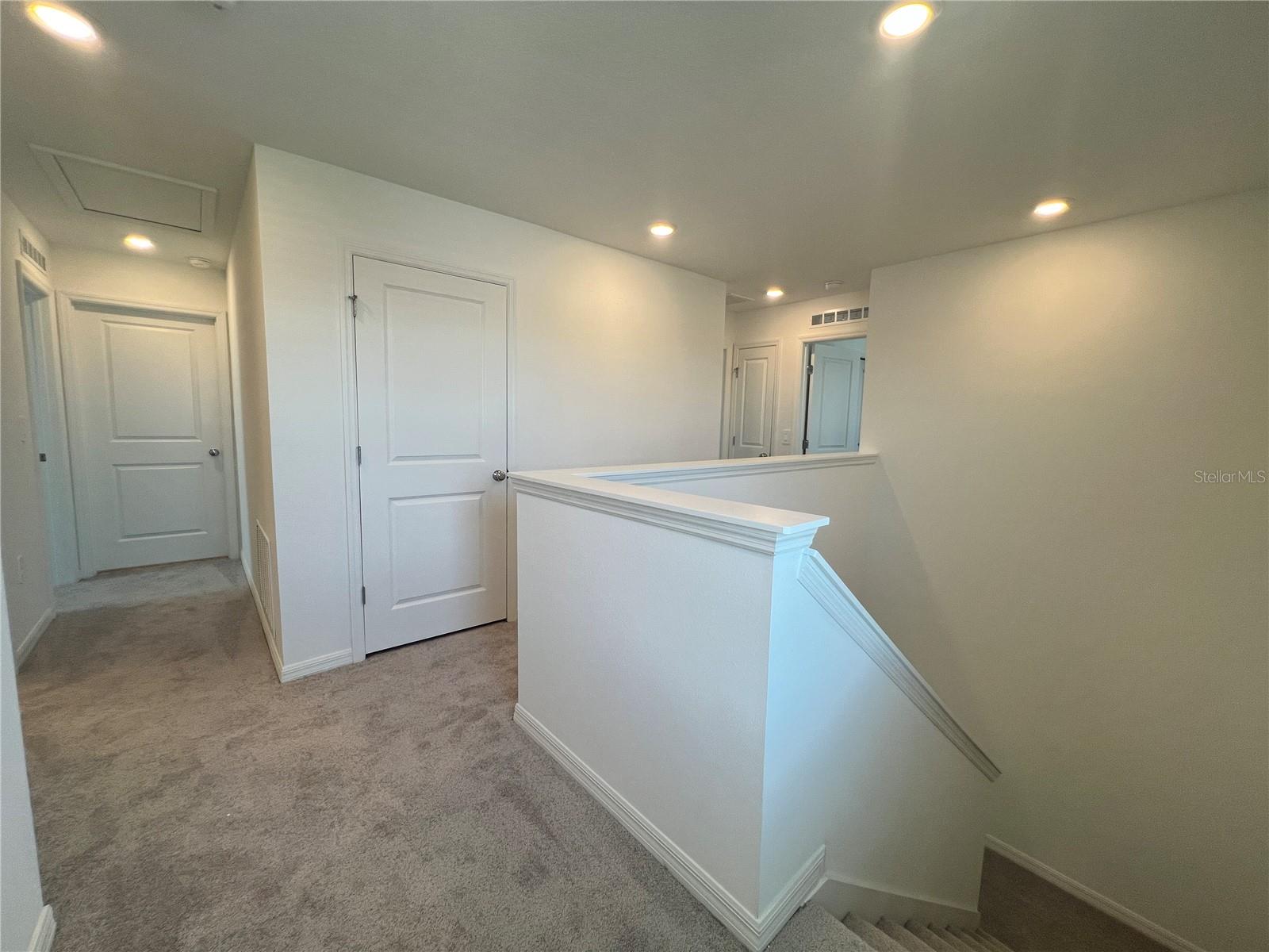 Image 9 of 21 For 4740 Cloister Street