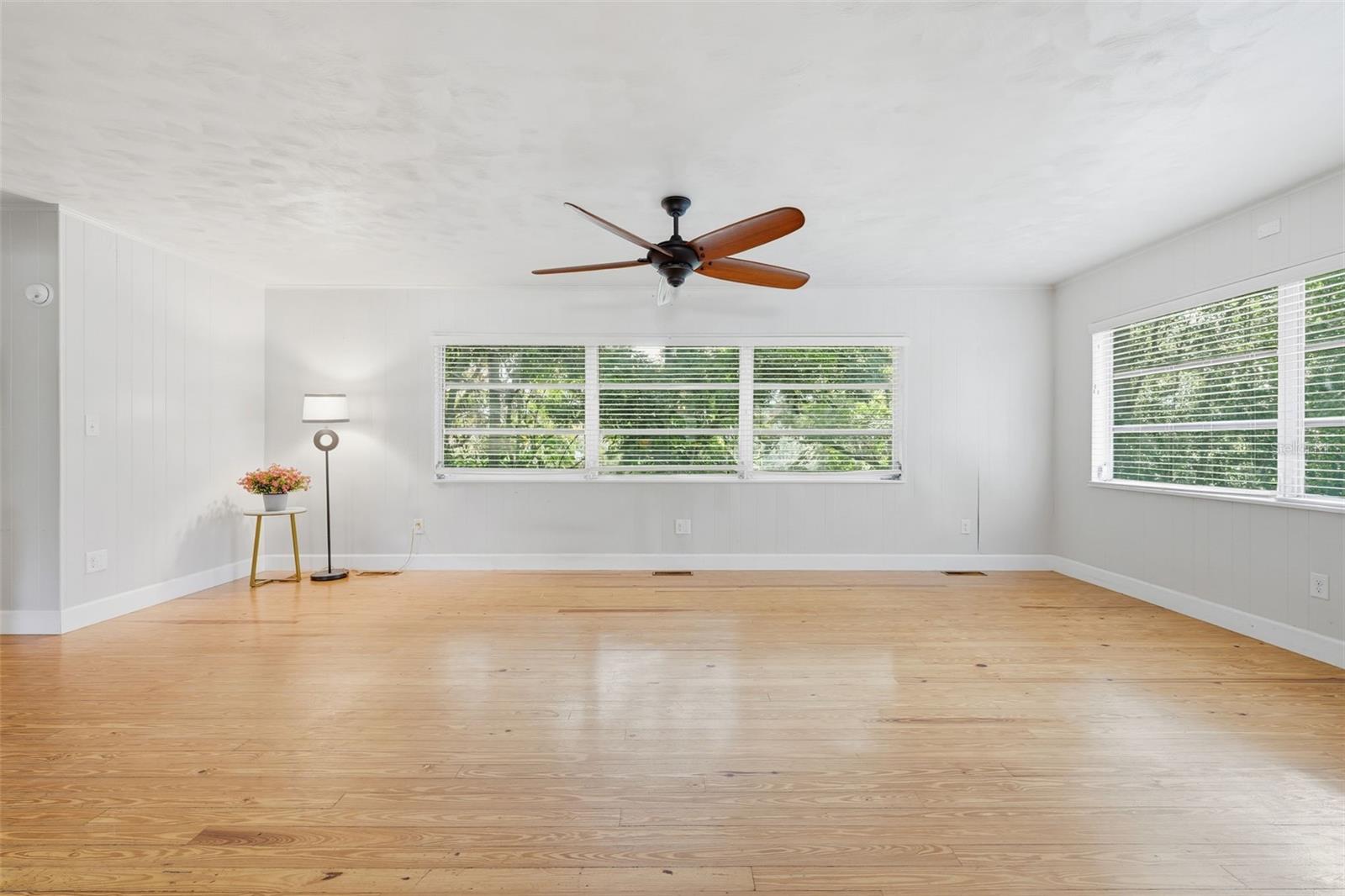 Image 10 of 83 For 1920 Normandy Drive