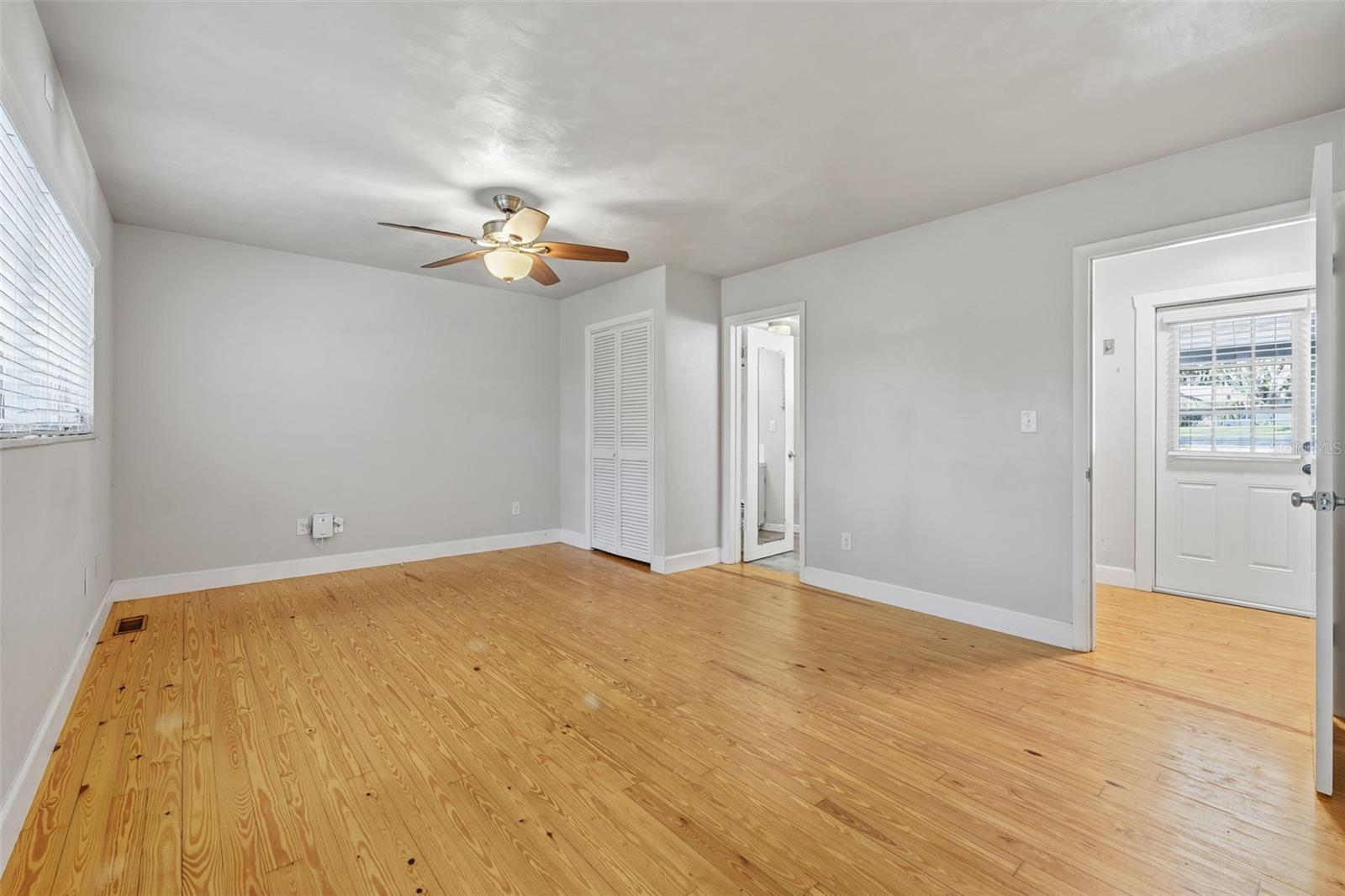 Image 24 of 83 For 1920 Normandy Drive