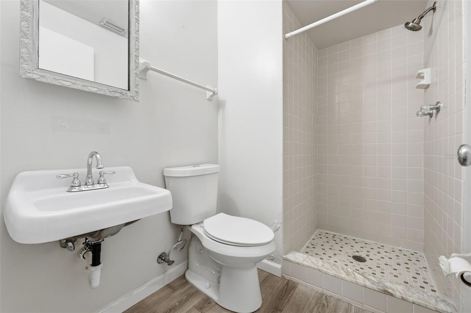 Image 44 of 83 For 1920 Normandy Drive