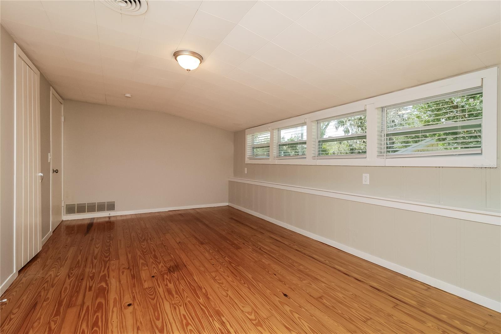 Image 7 of 18 For 840 Florida Avenue
