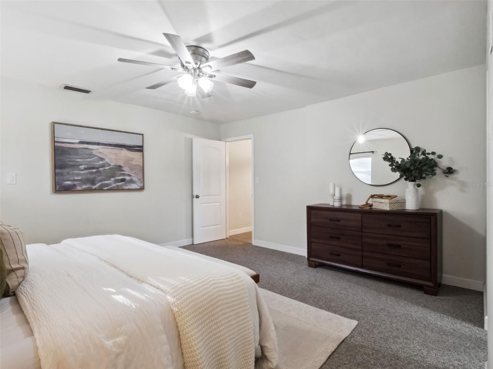 Image 14 of 27 For 1725 Oakmont Lane