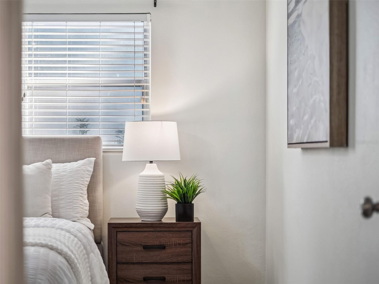 Image 15 of 27 For 1725 Oakmont Lane