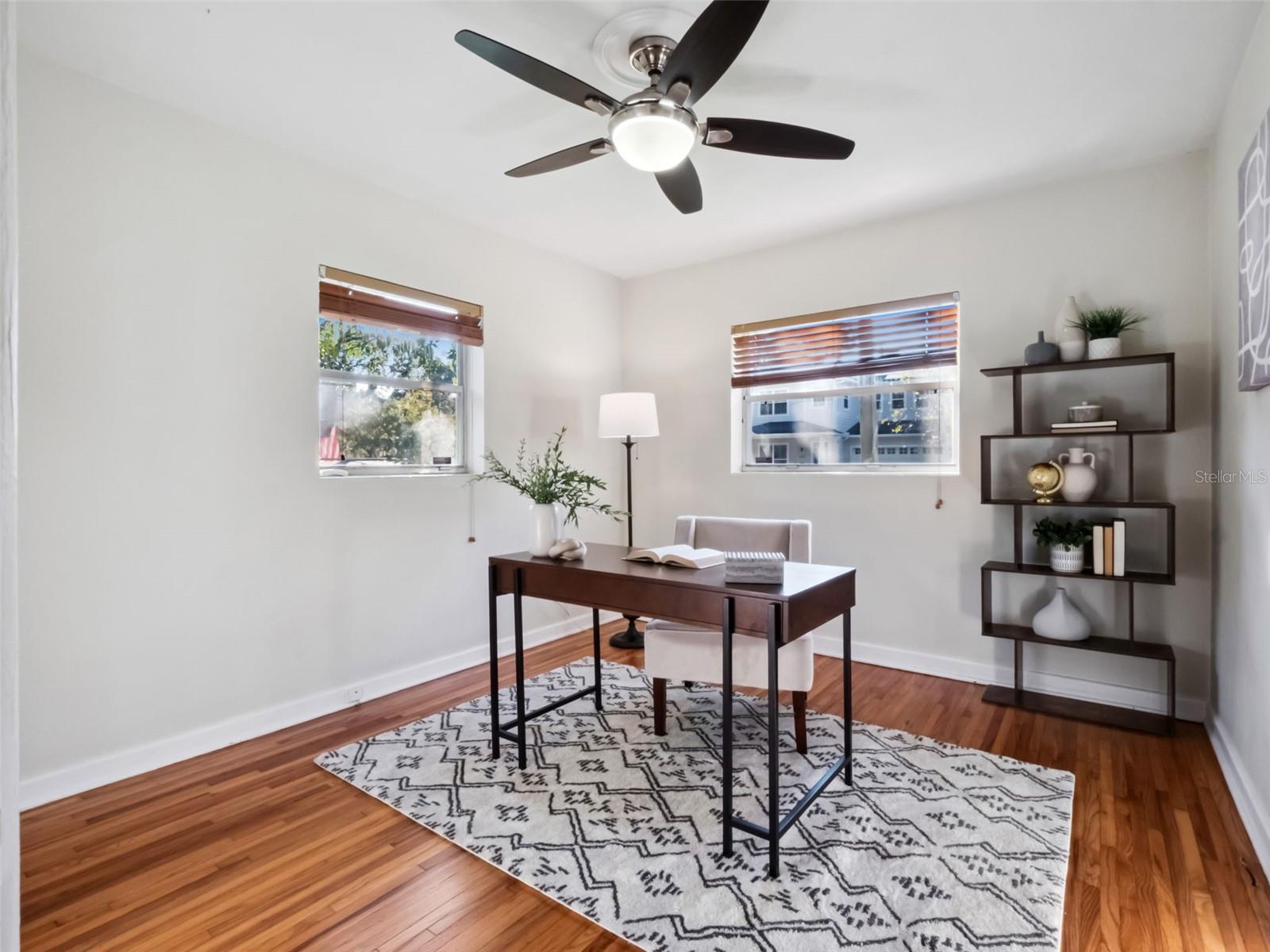 Image 17 of 27 For 1725 Oakmont Lane