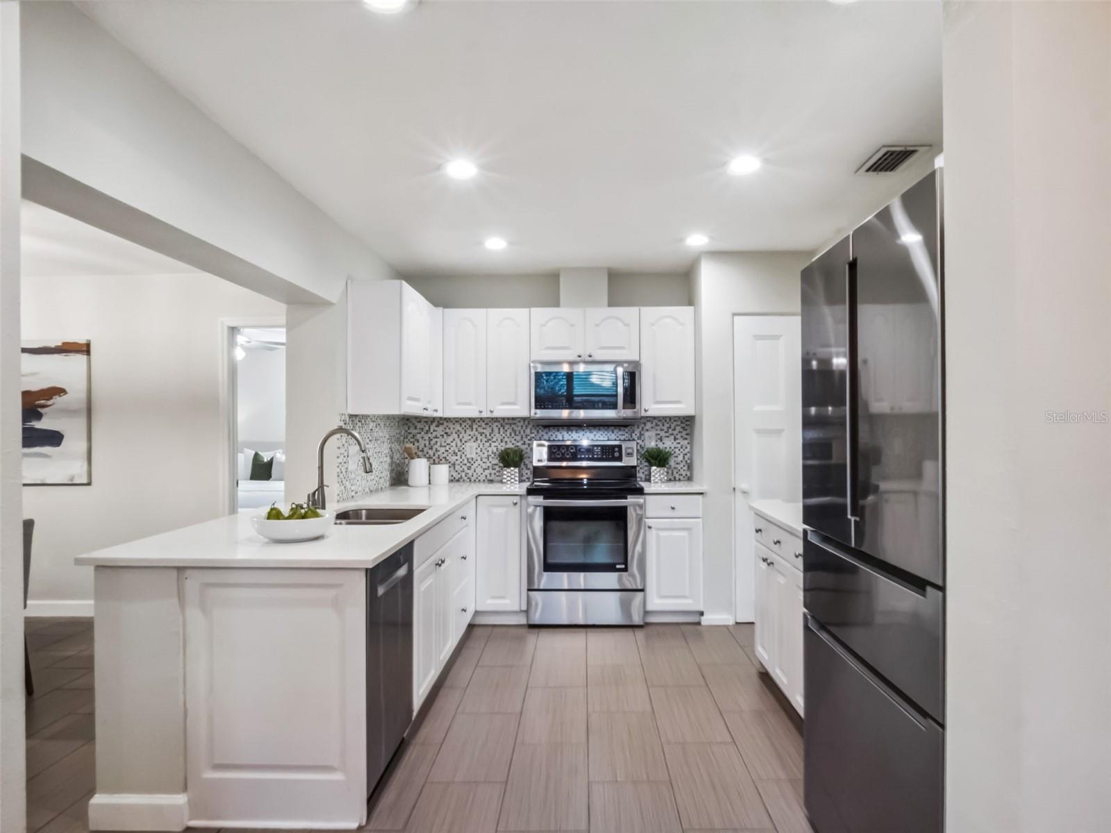 Image 7 of 27 For 1725 Oakmont Lane