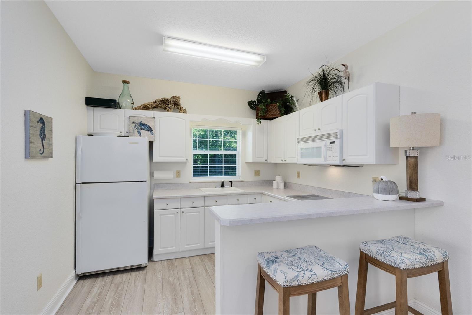 Image 38 of 67 For 1033 Oxford Street