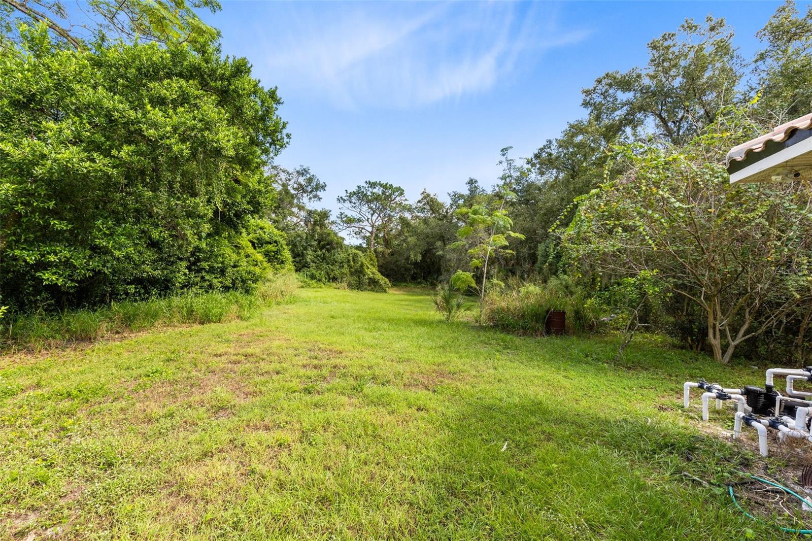 Image 44 of 67 For 1033 Oxford Street