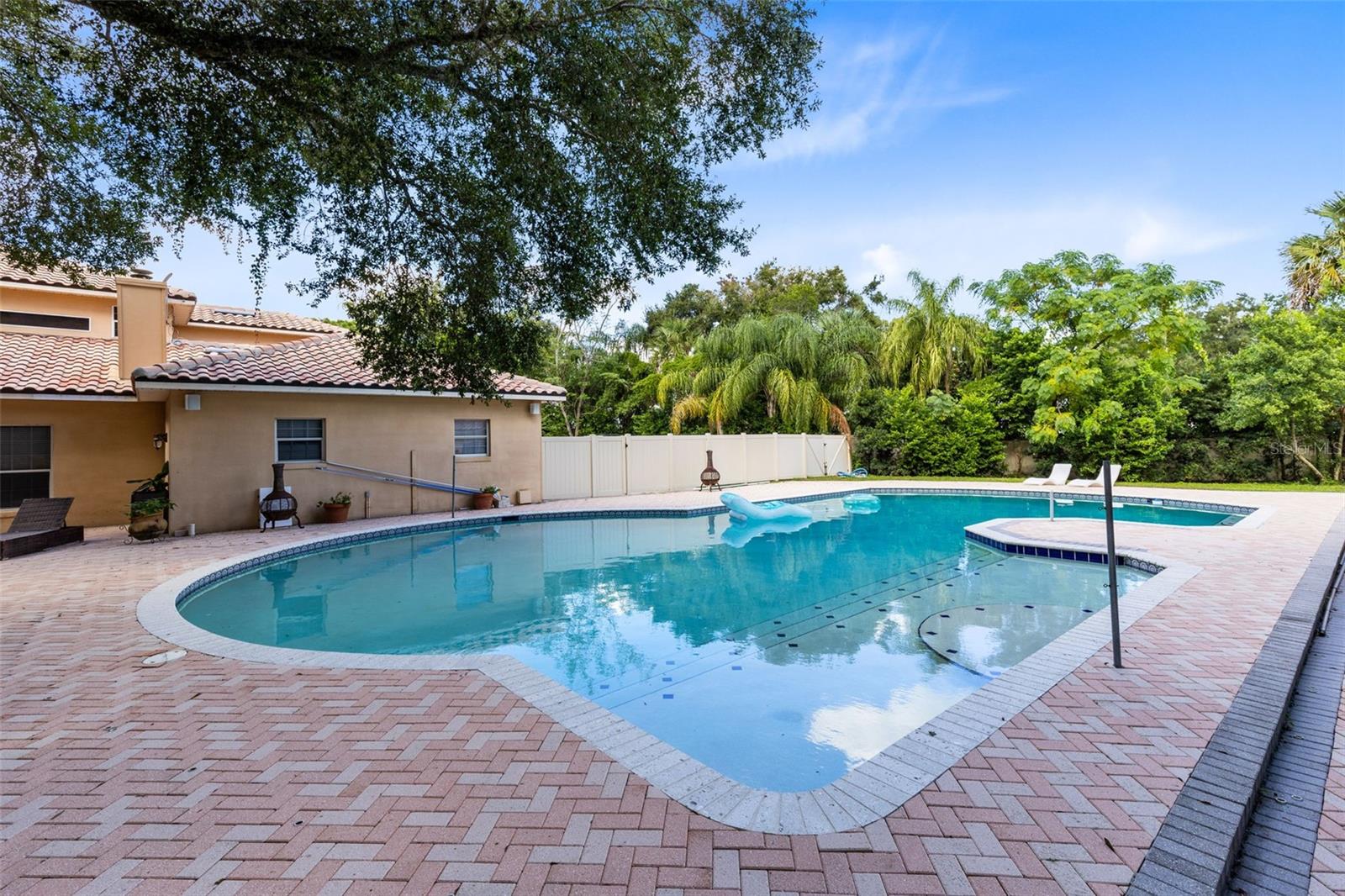 Image 5 of 67 For 1033 Oxford Street