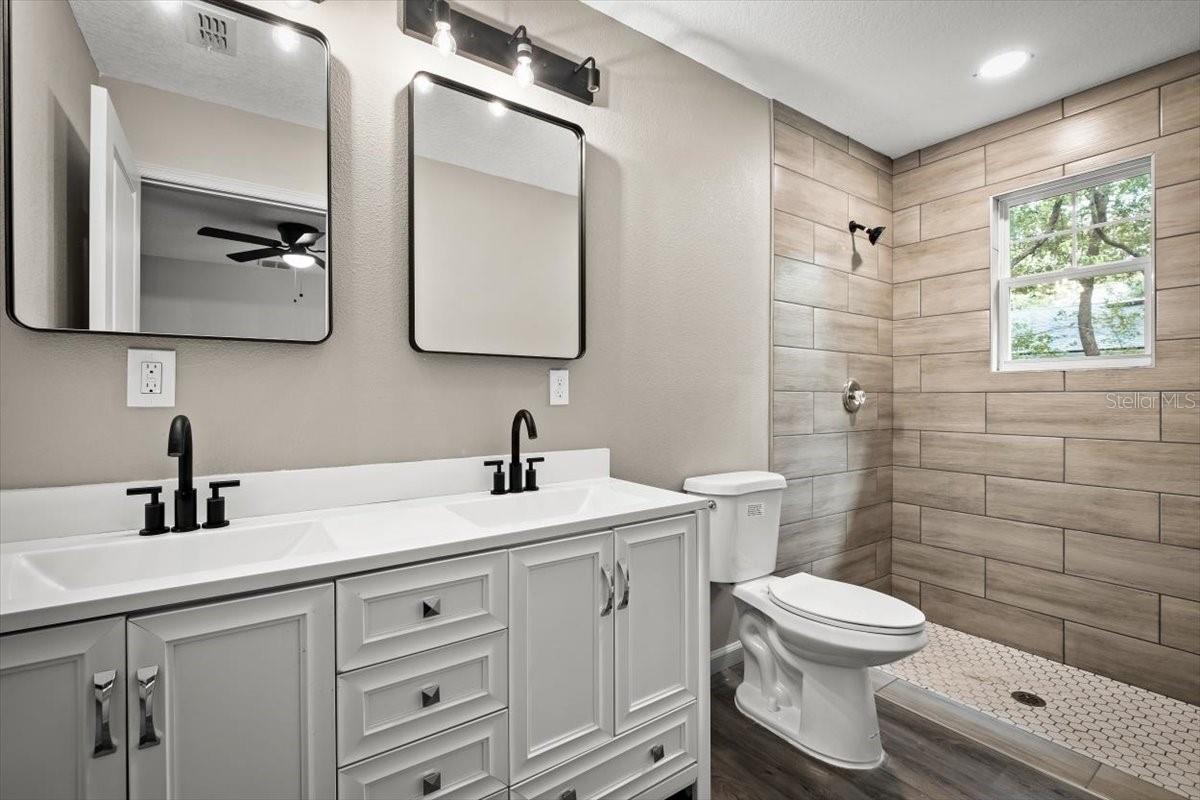 Image 9 of 20 For 1594 22nd Street