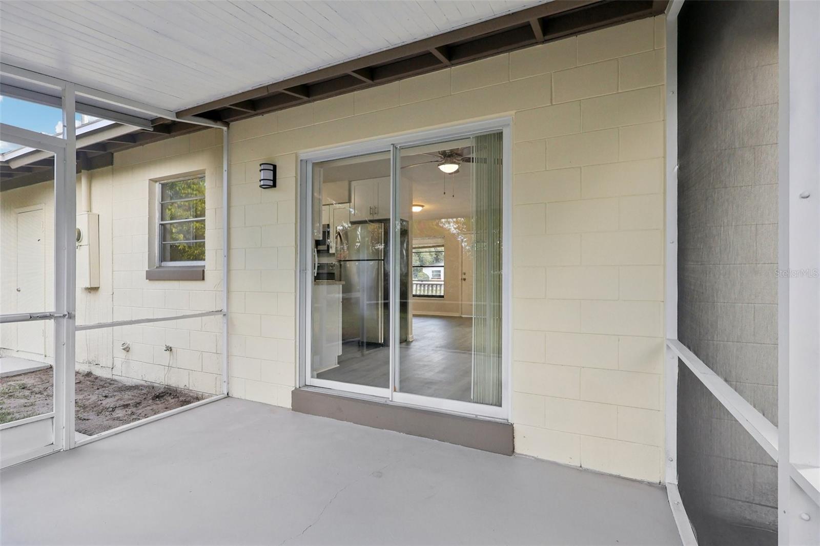 Image 17 of 22 For 442 Fanfair Avenue