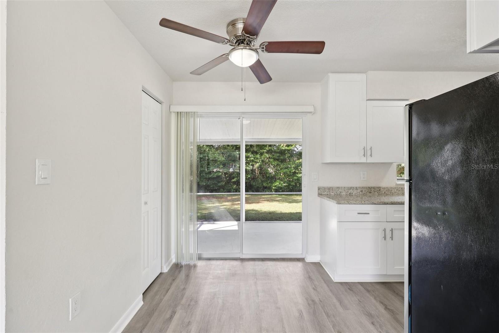 Image 7 of 22 For 442 Fanfair Avenue