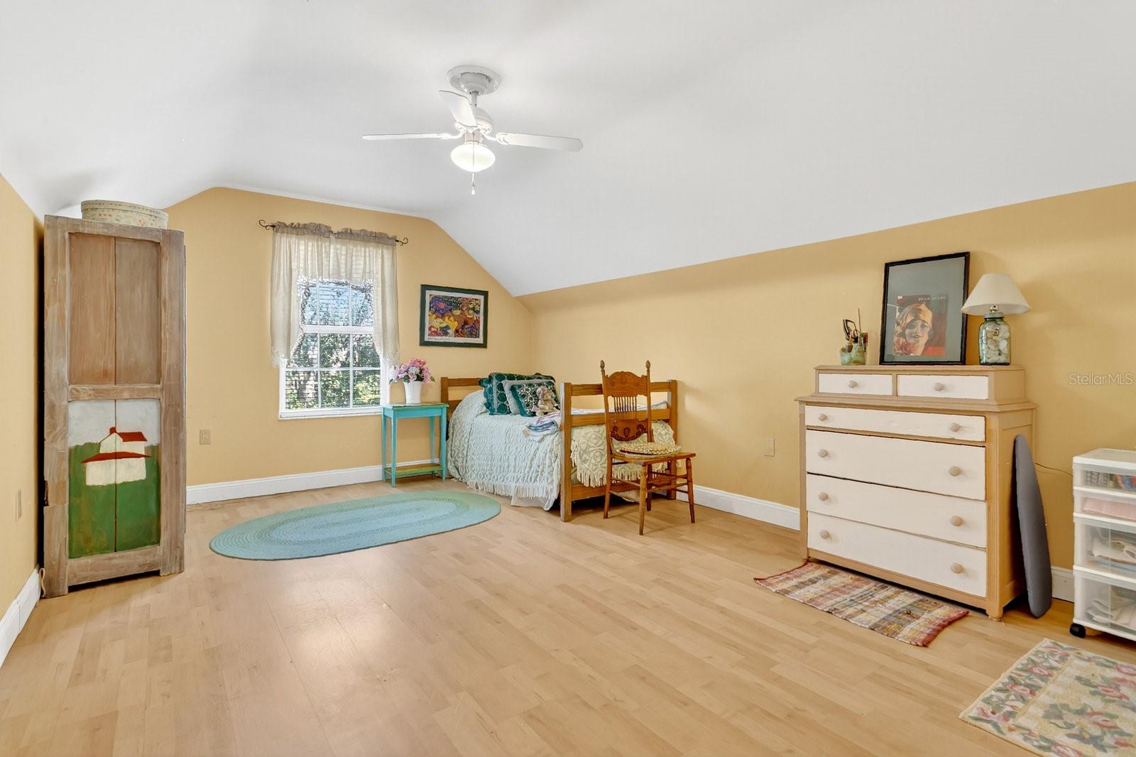 Image 13 of 35 For 9240 150th Street