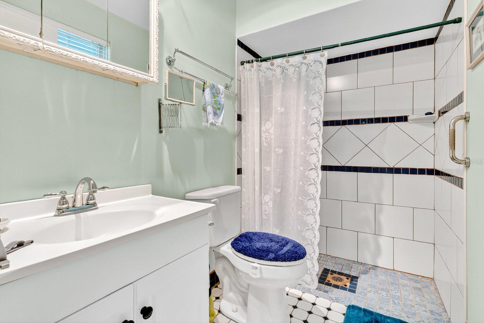 Image 17 of 35 For 9240 150th Street