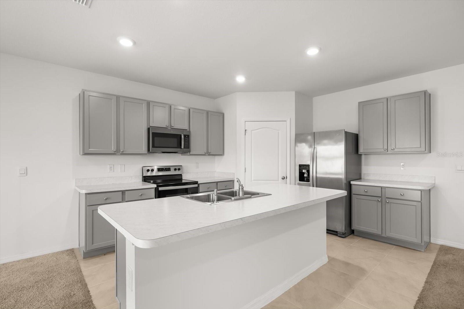 Image 7 of 59 For 307 Sunset View Drive