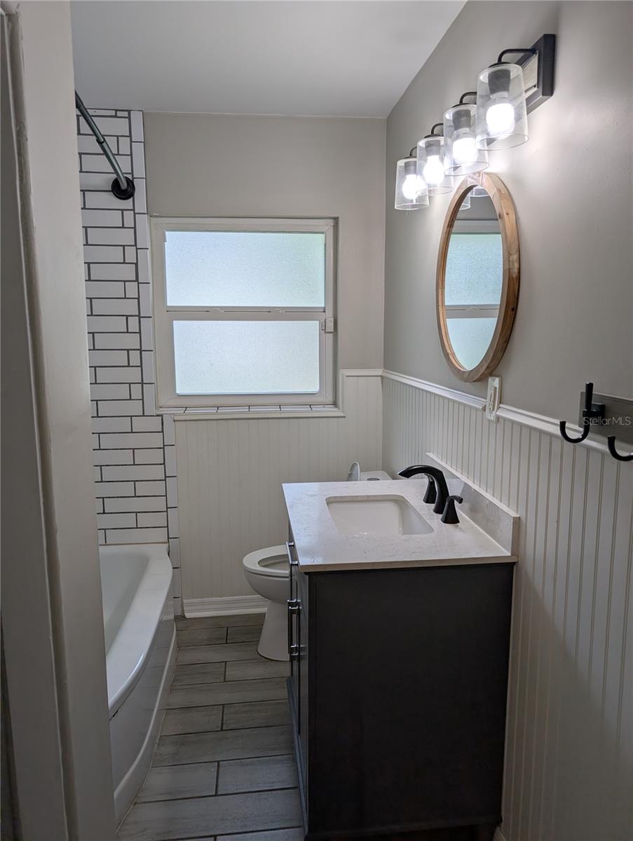 Image 13 of 18 For 5801 Chipola Circle