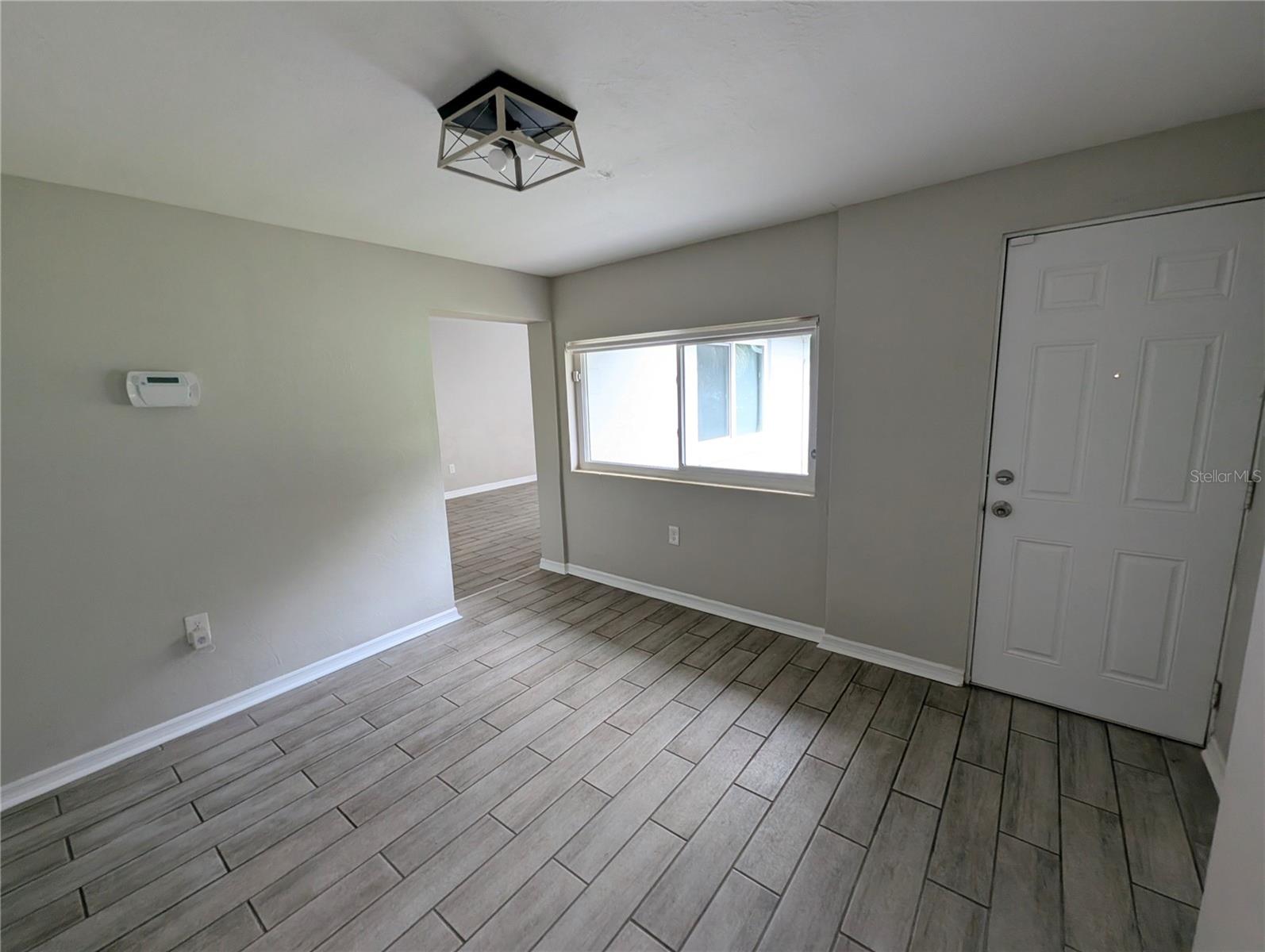 Image 8 of 18 For 5801 Chipola Circle