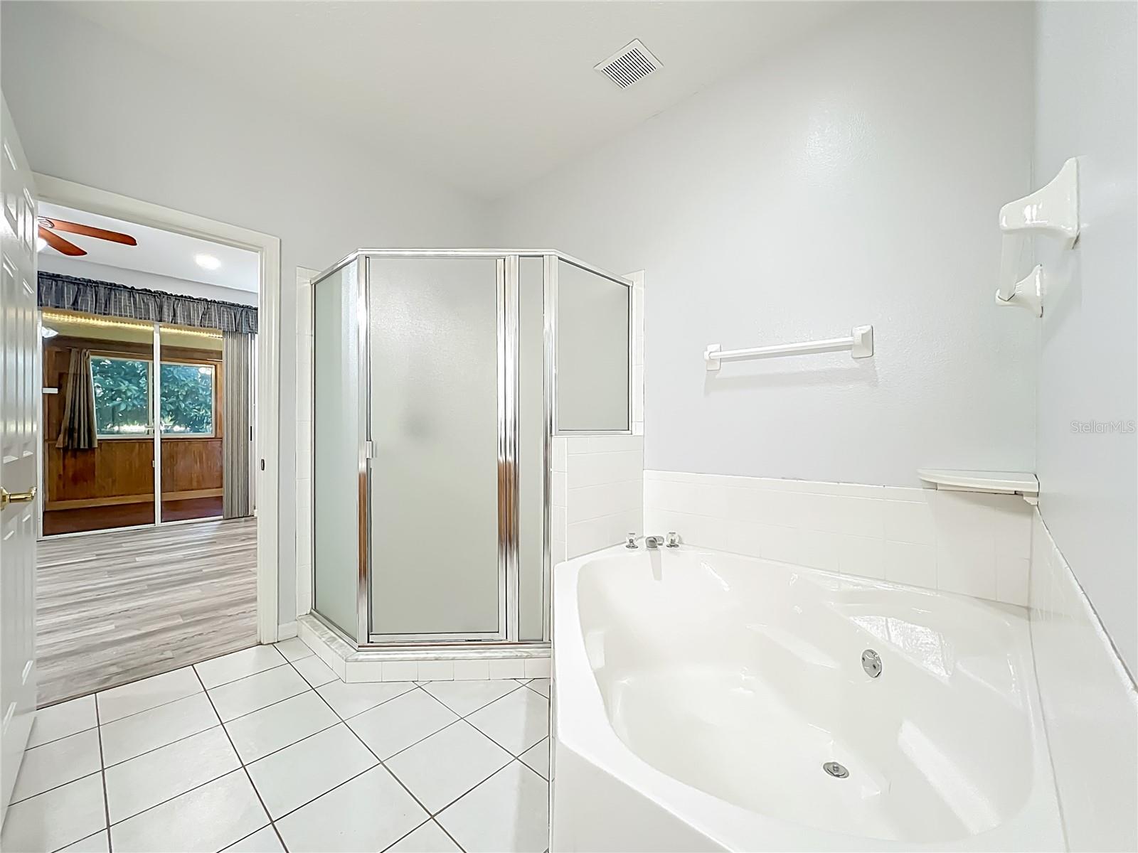 Image 14 of 30 For 809 Muirfield Circle