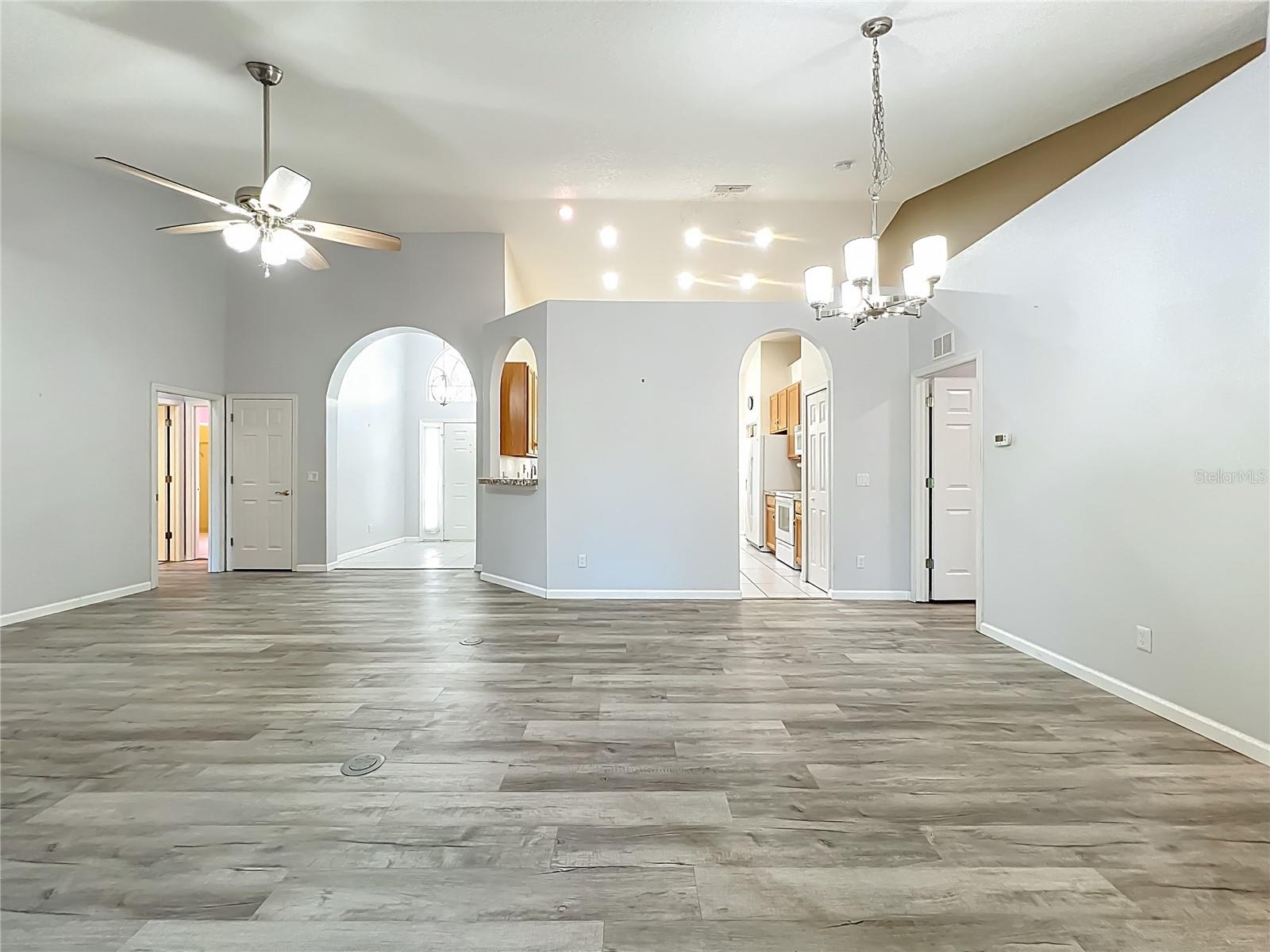 Image 7 of 30 For 809 Muirfield Circle