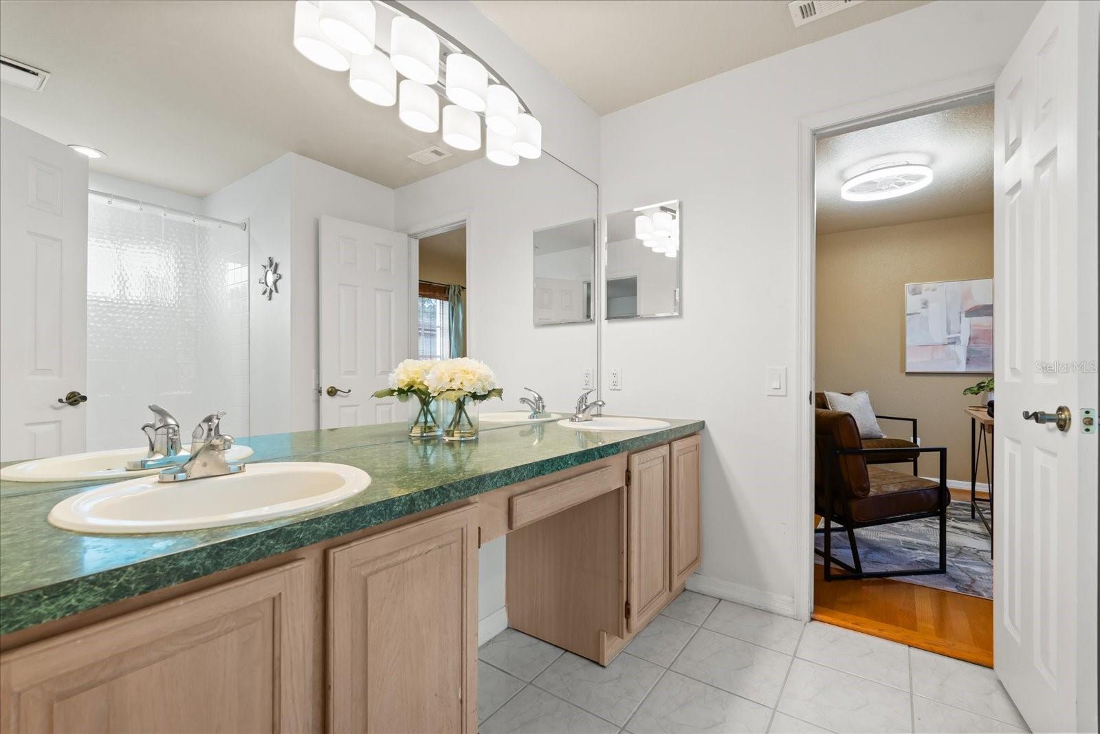 Image 20 of 27 For 2117 Saint Andrews Circle