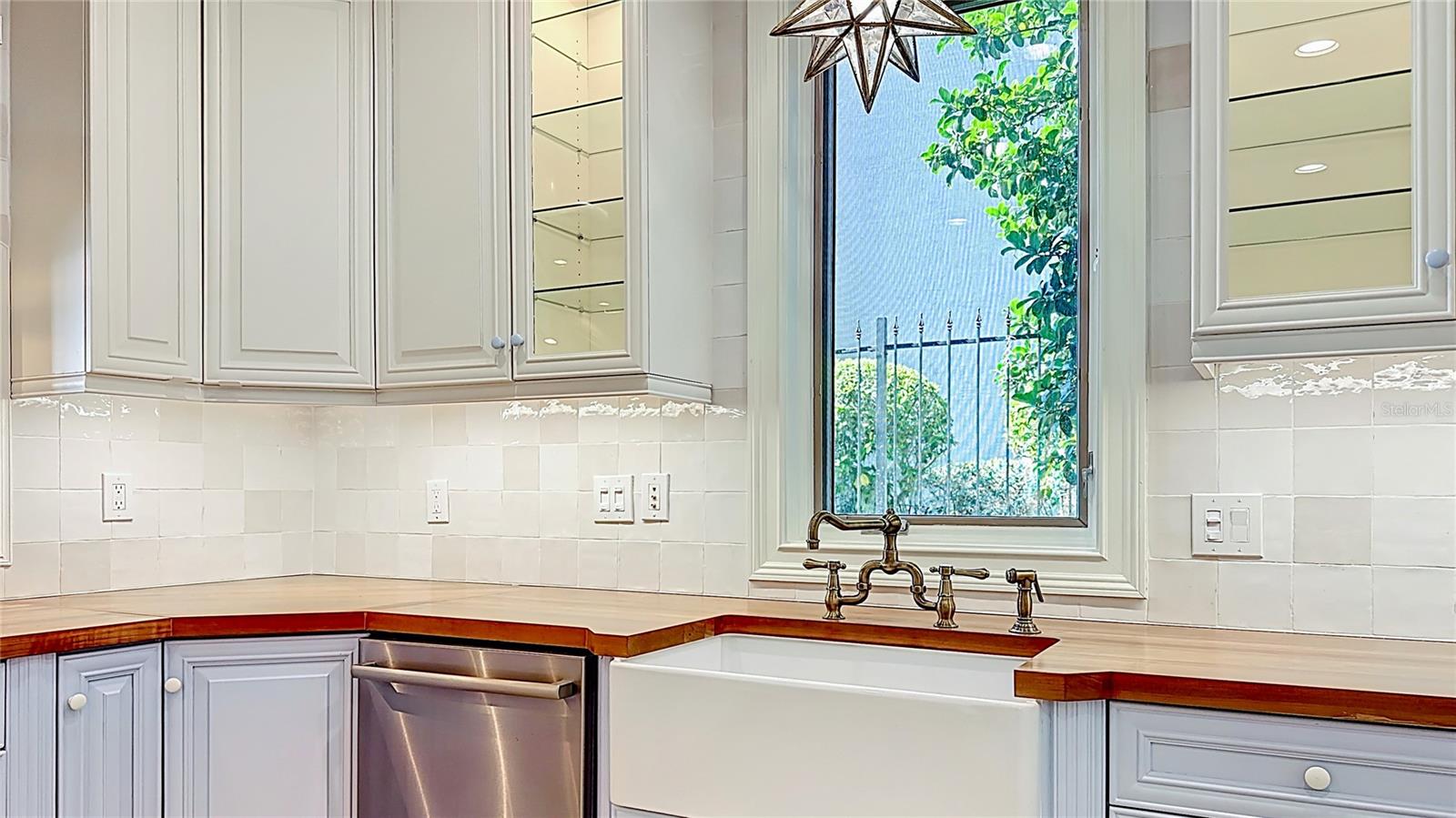 Image 14 of 65 For 660 Osceola Avenue 101