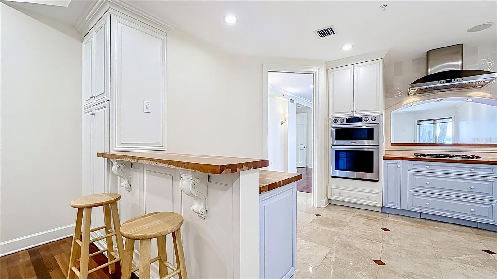 Image 22 of 65 For 660 Osceola Avenue 101