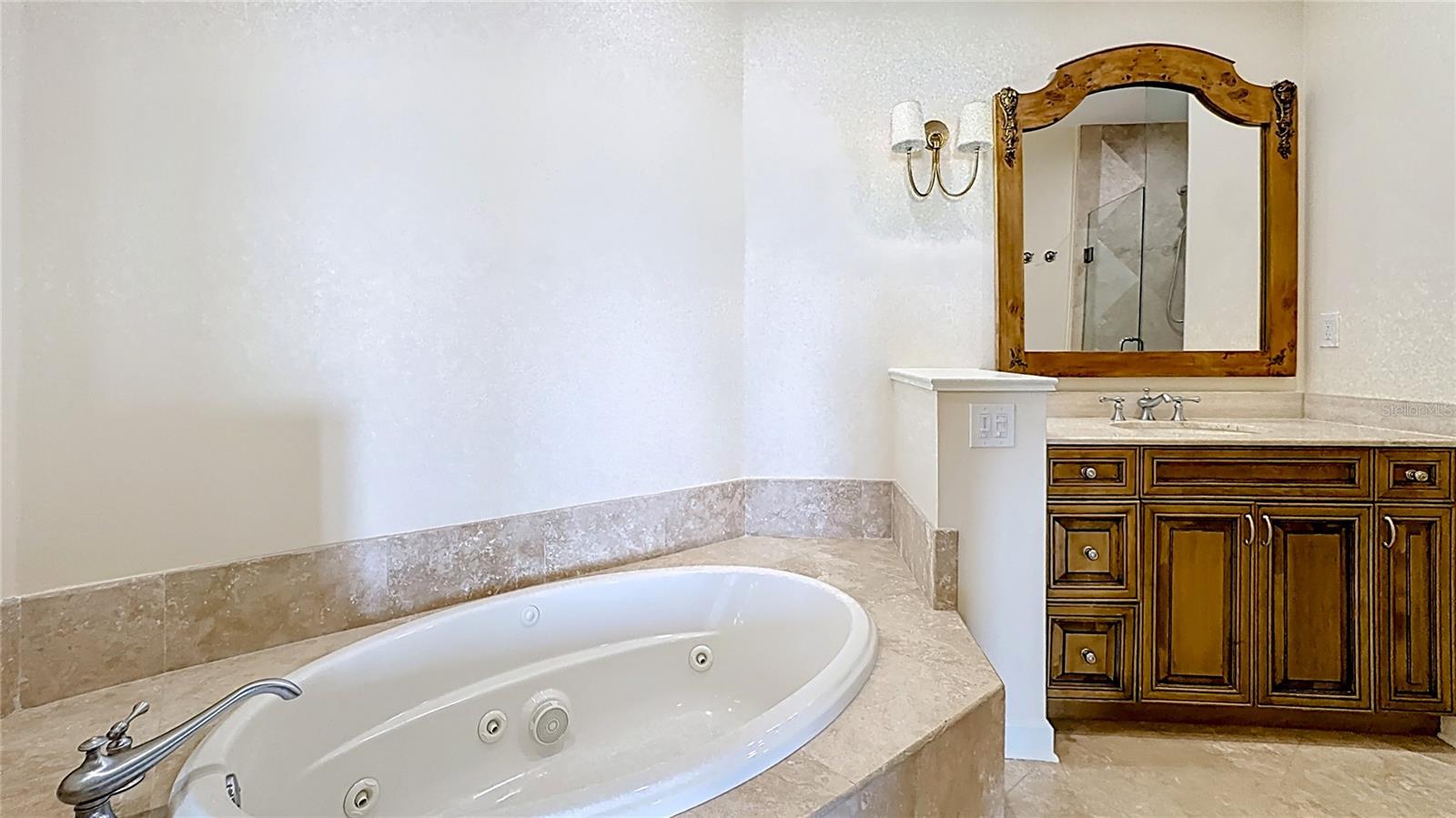 Image 30 of 65 For 660 Osceola Avenue 101