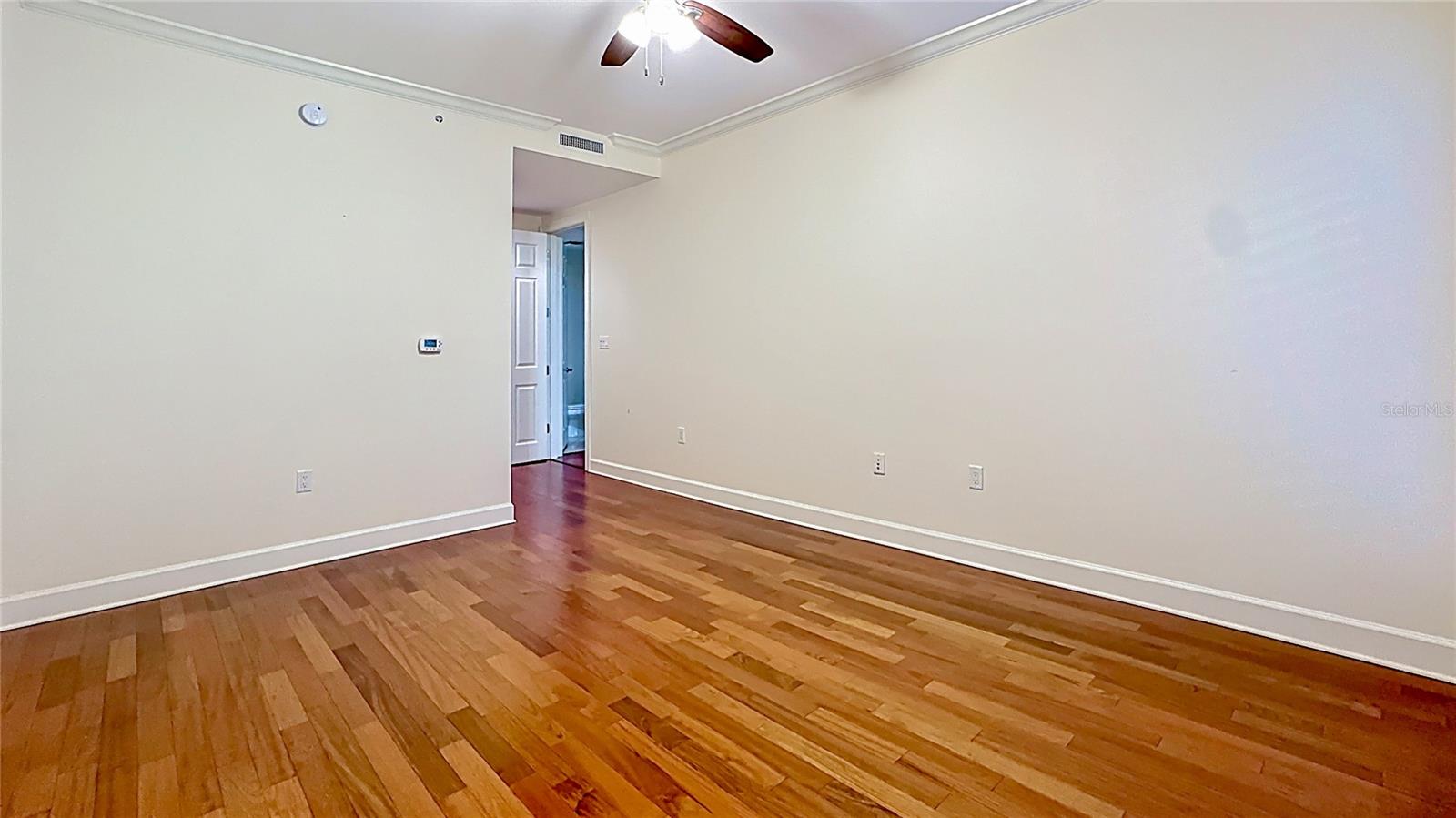 Image 36 of 65 For 660 Osceola Avenue 101