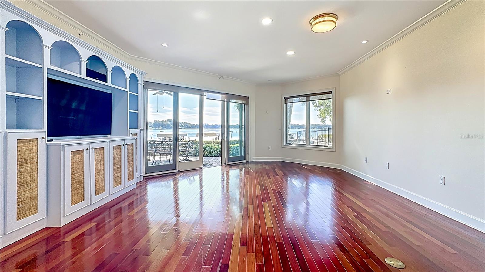 Image 4 of 65 For 660 Osceola Avenue 101