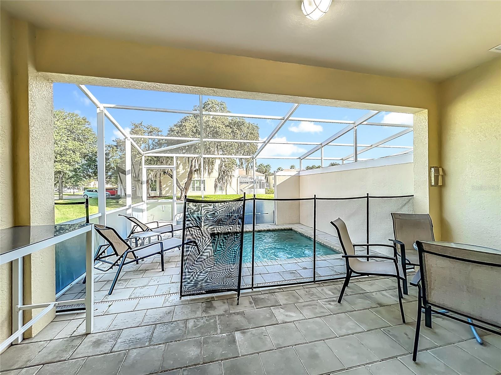 Image 19 of 27 For 17401 Serenidad Blvd