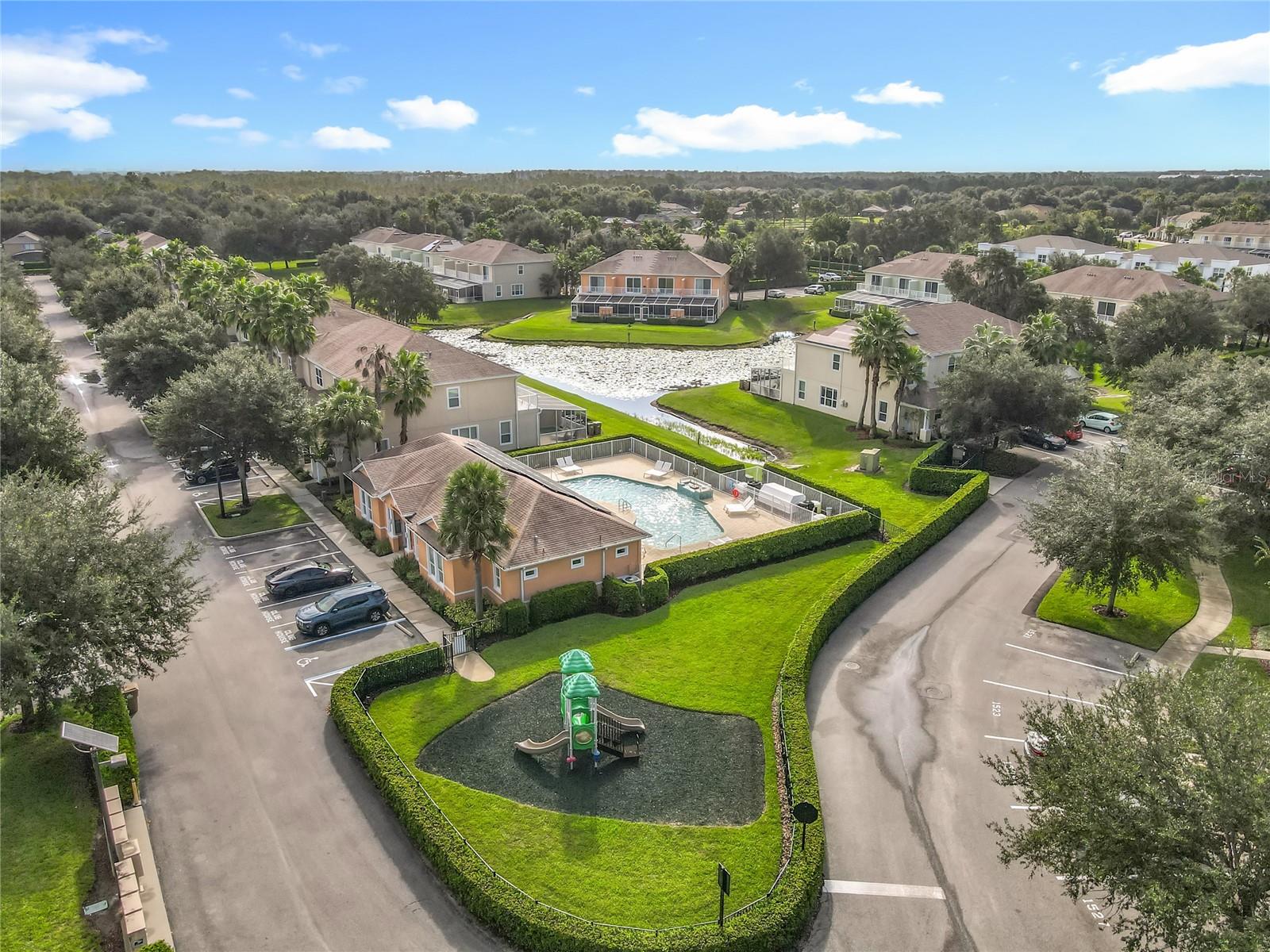 Image 23 of 27 For 17401 Serenidad Blvd