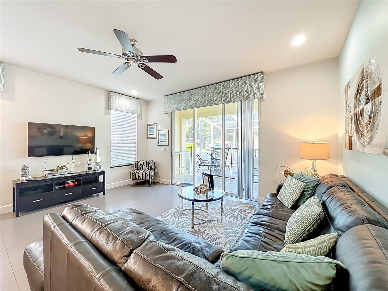 Image 6 of 27 For 17401 Serenidad Blvd