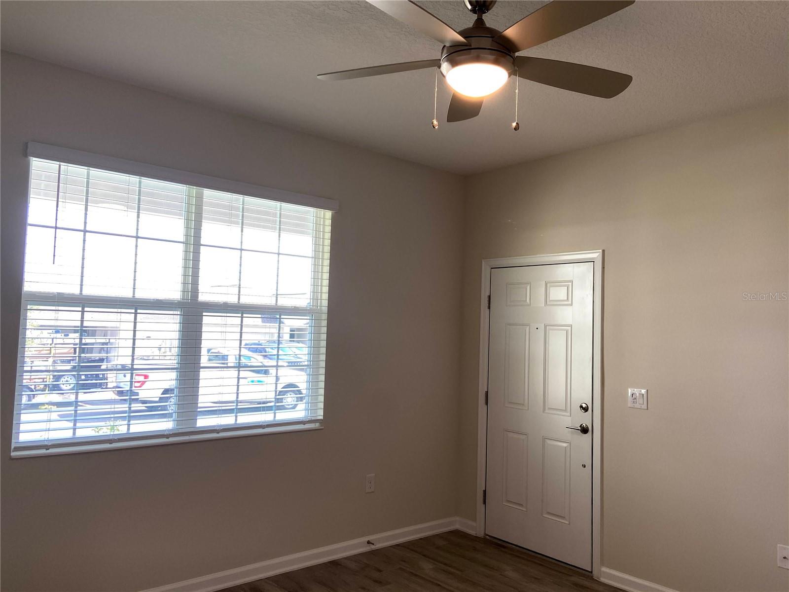 Image 23 of 40 For 1358 Lassen Street