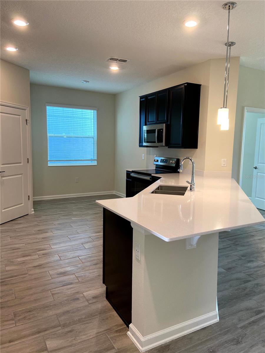 Image 5 of 40 For 1358 Lassen Street