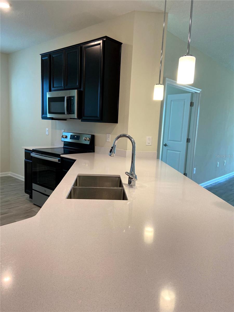 Image 8 of 40 For 1358 Lassen Street