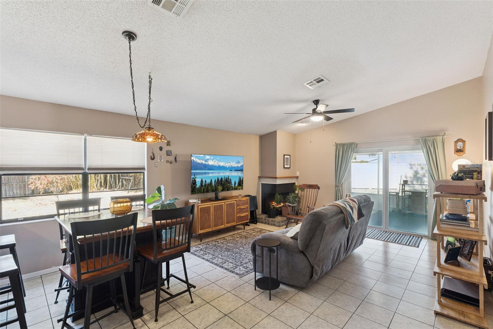 Image 10 of 34 For 4115 Buglers Rest Place