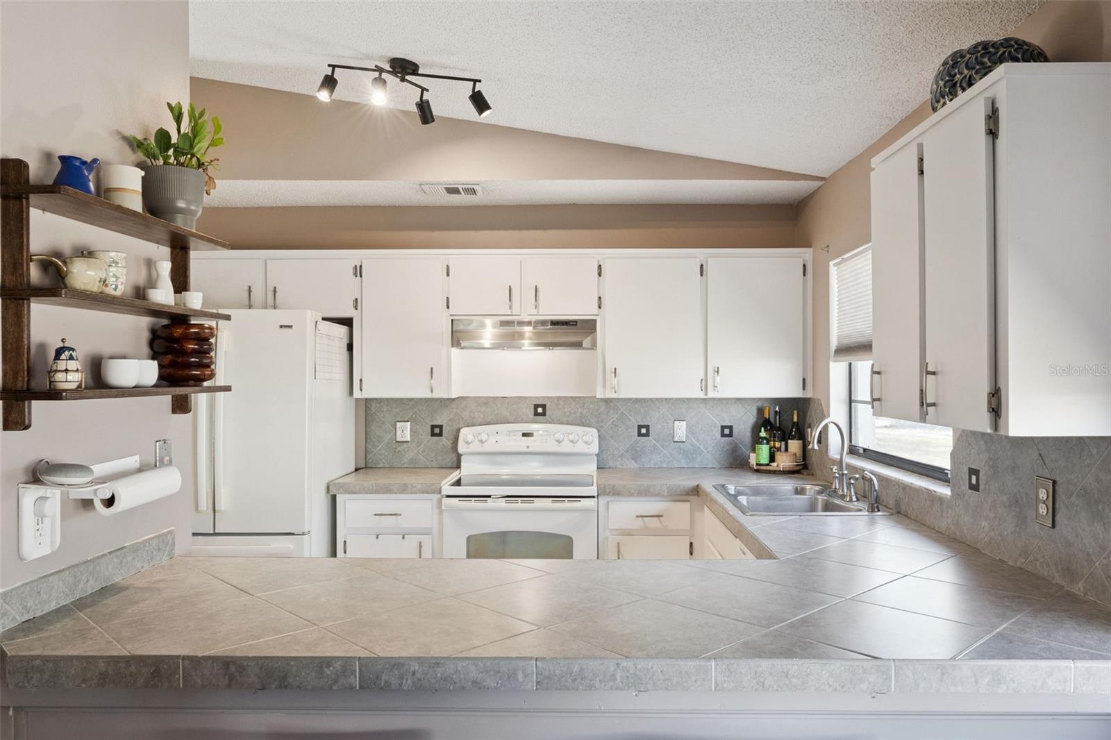 Image 4 of 34 For 4115 Buglers Rest Place