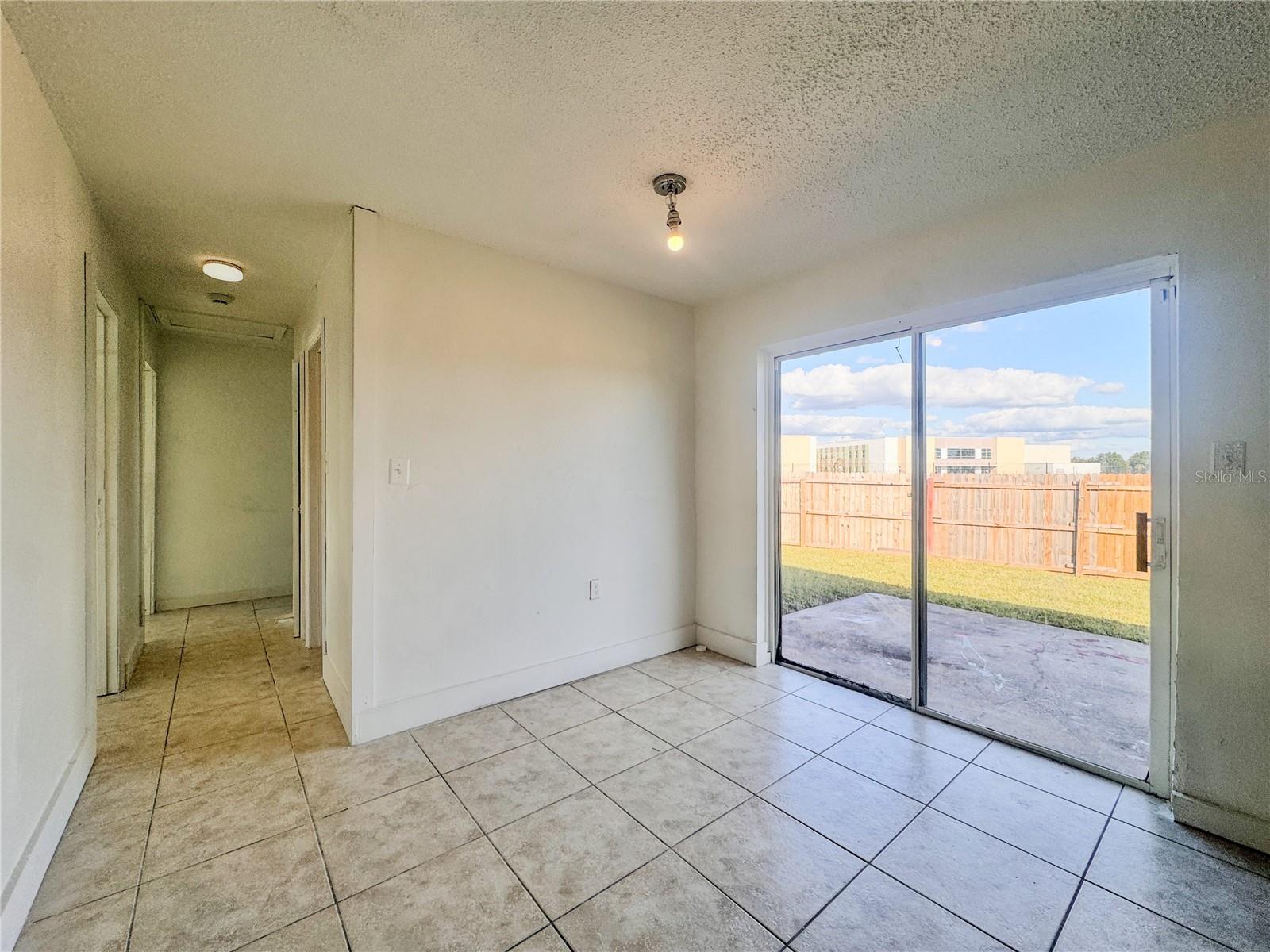 Image 5 of 20 For 1471 Kozart Court