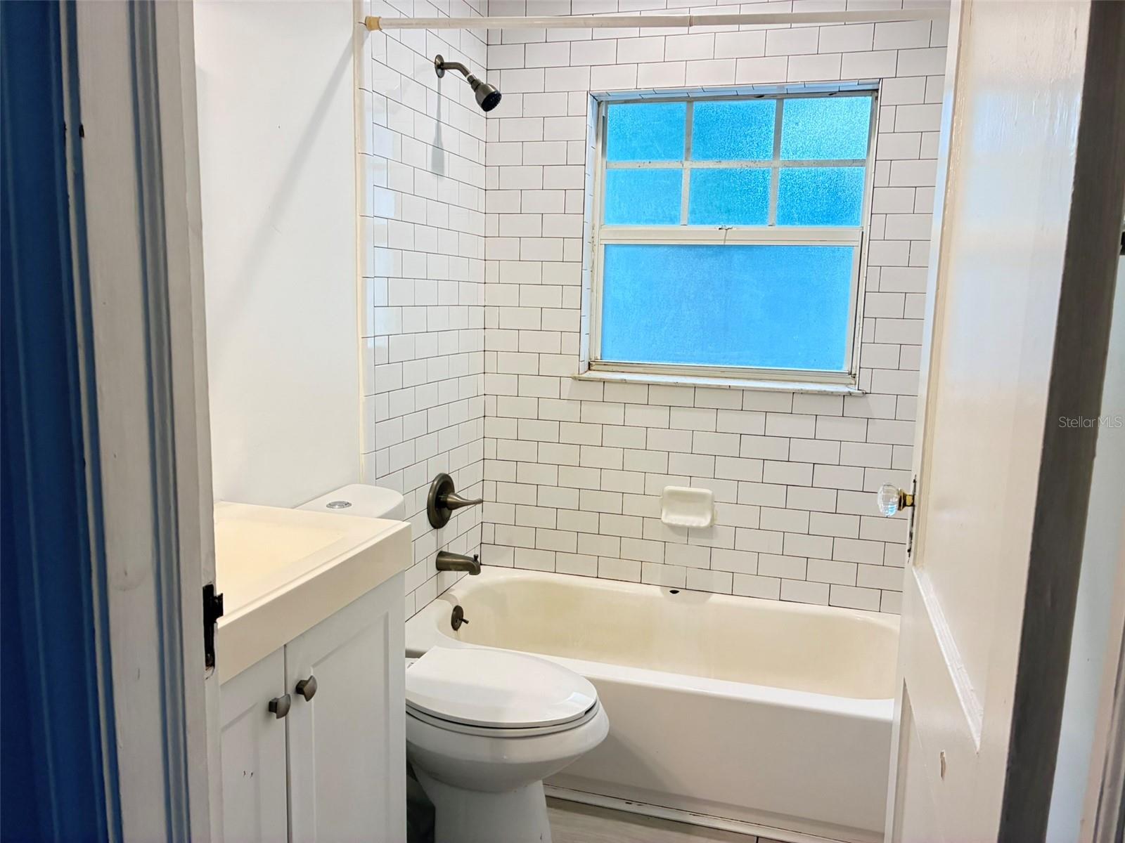 Image 10 of 19 For 604 Princeton Street