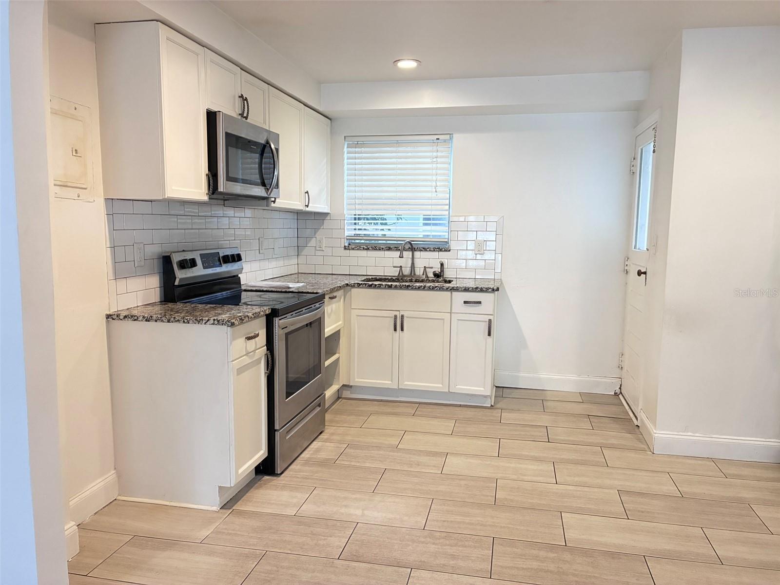 Image 4 of 19 For 604 Princeton Street