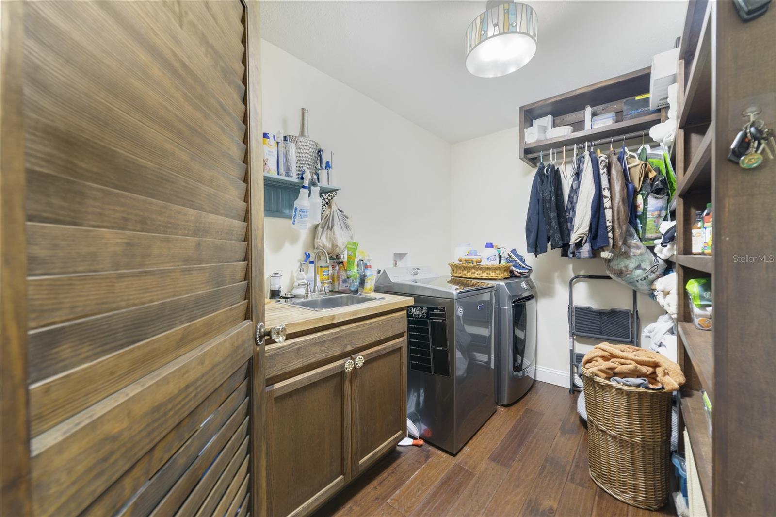 Image 14 of 29 For 305 Hargrove Lane