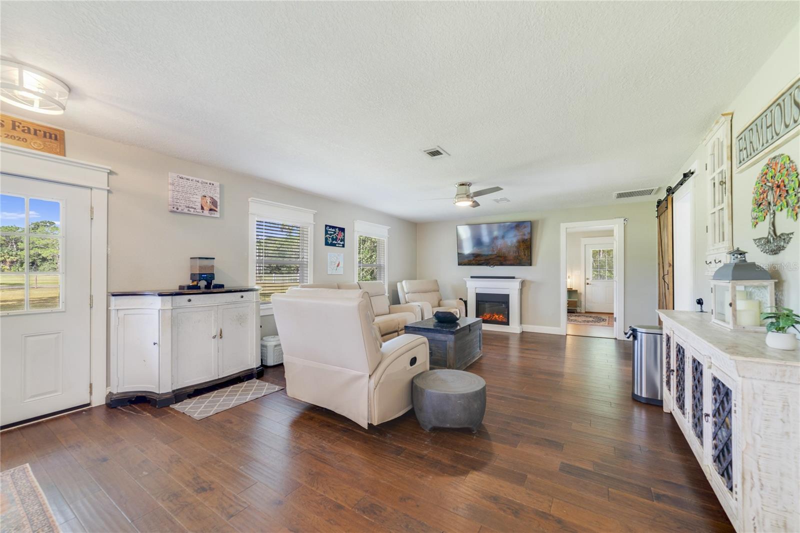 Image 7 of 29 For 305 Hargrove Lane