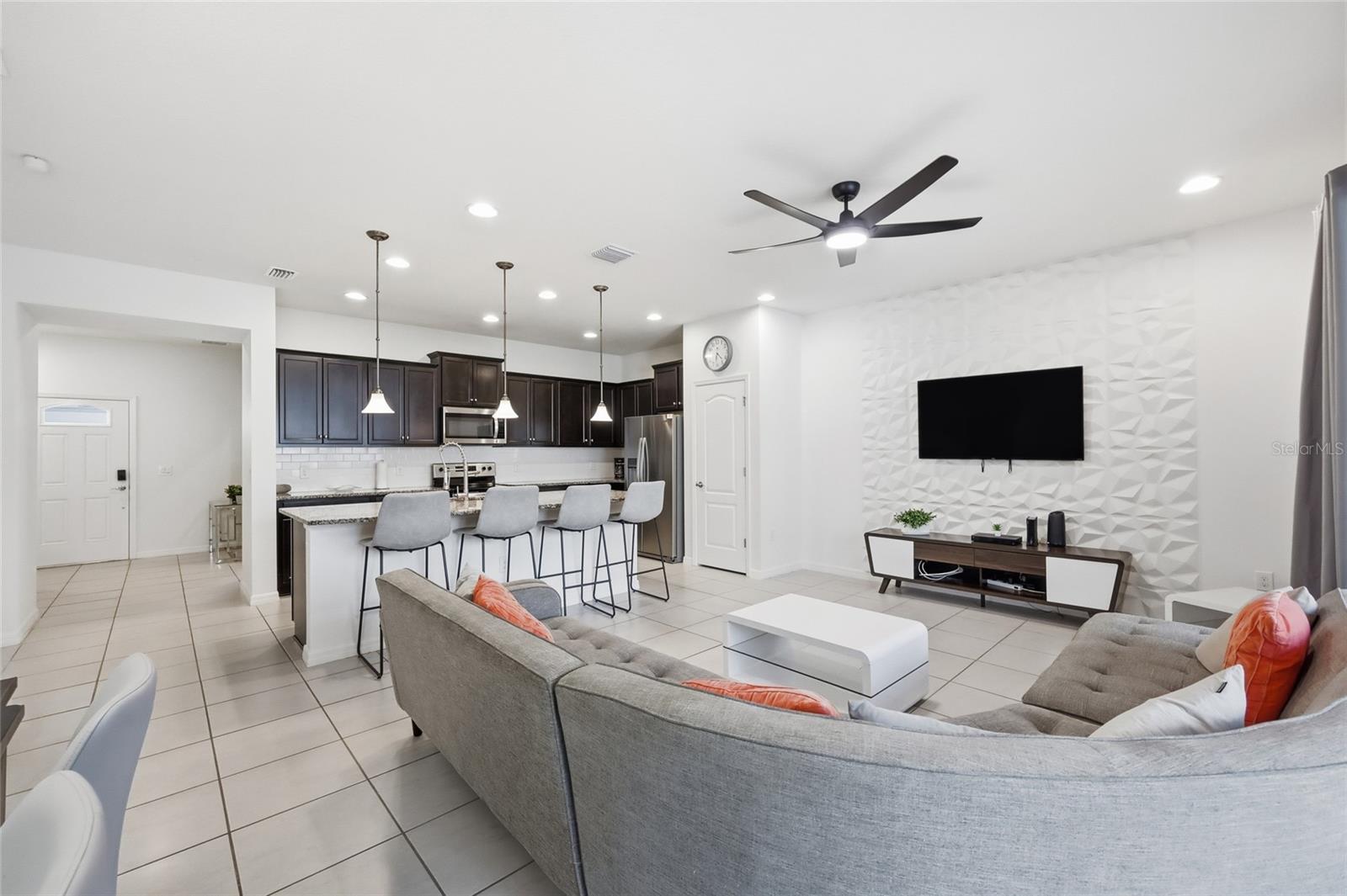 Image 13 of 40 For 8929 Sydney Avenue