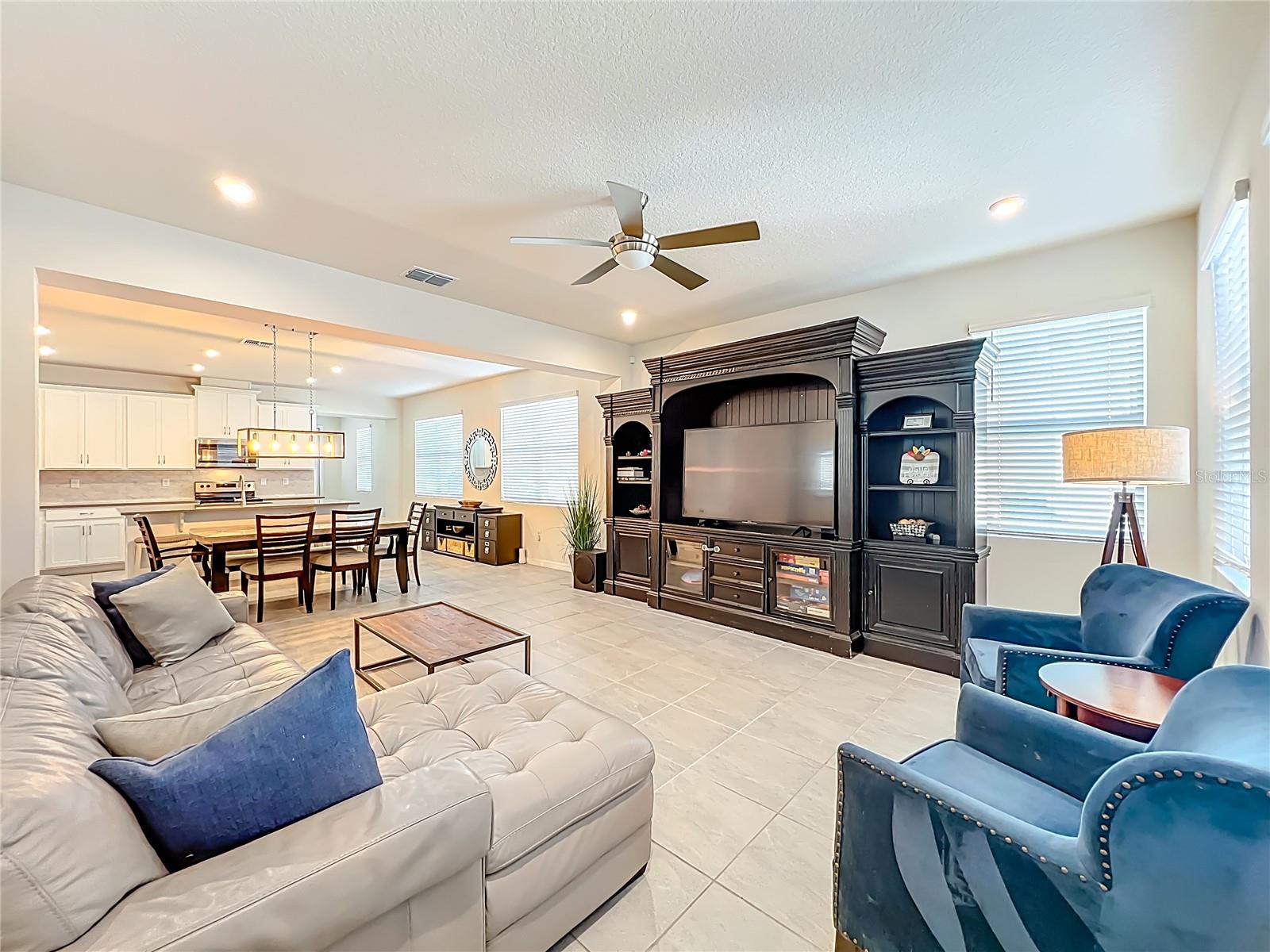 Image 16 of 76 For 16329 Prairie School Drive