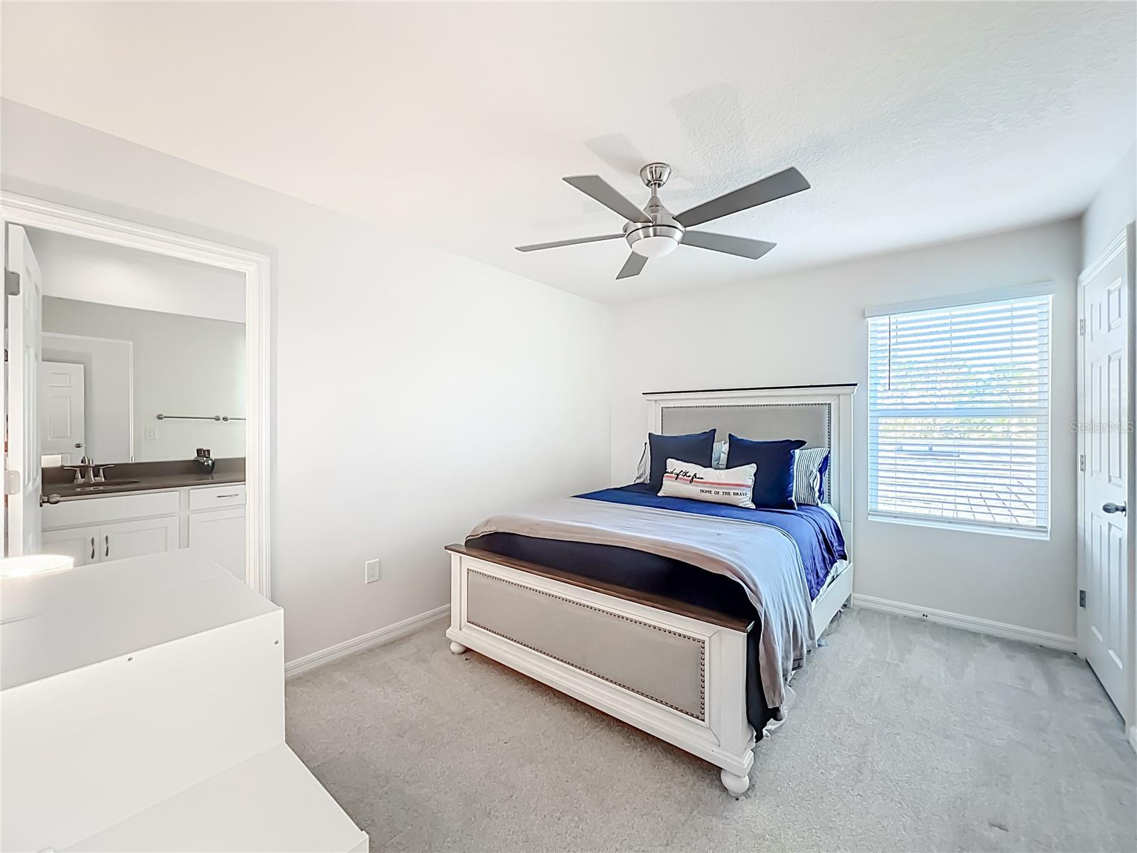 Image 27 of 76 For 16329 Prairie School Drive