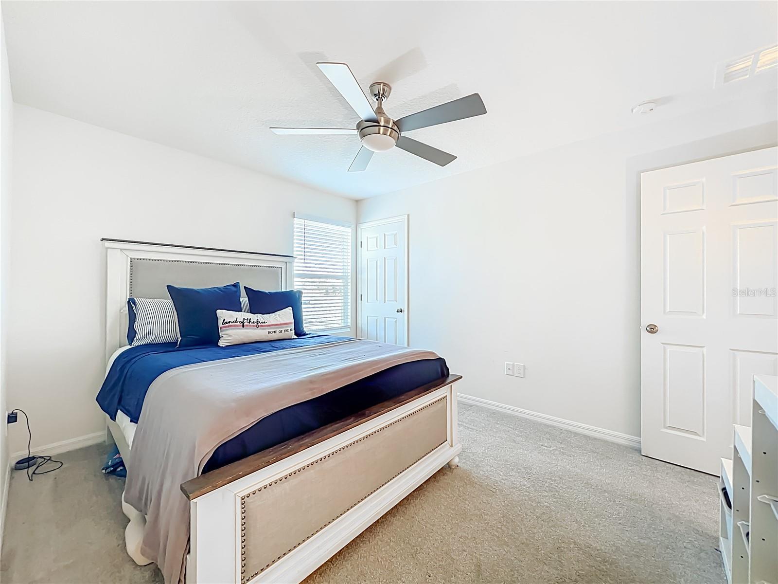 Image 28 of 76 For 16329 Prairie School Drive