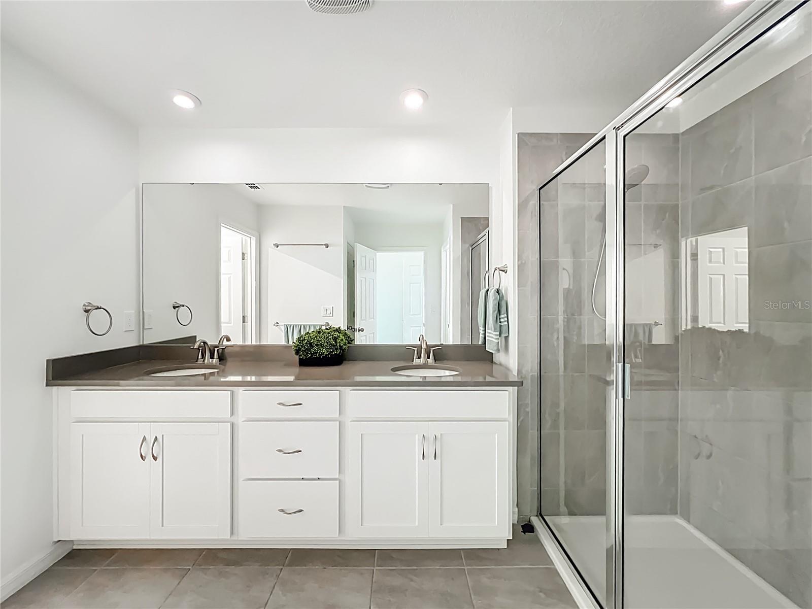 Image 41 of 76 For 16329 Prairie School Drive