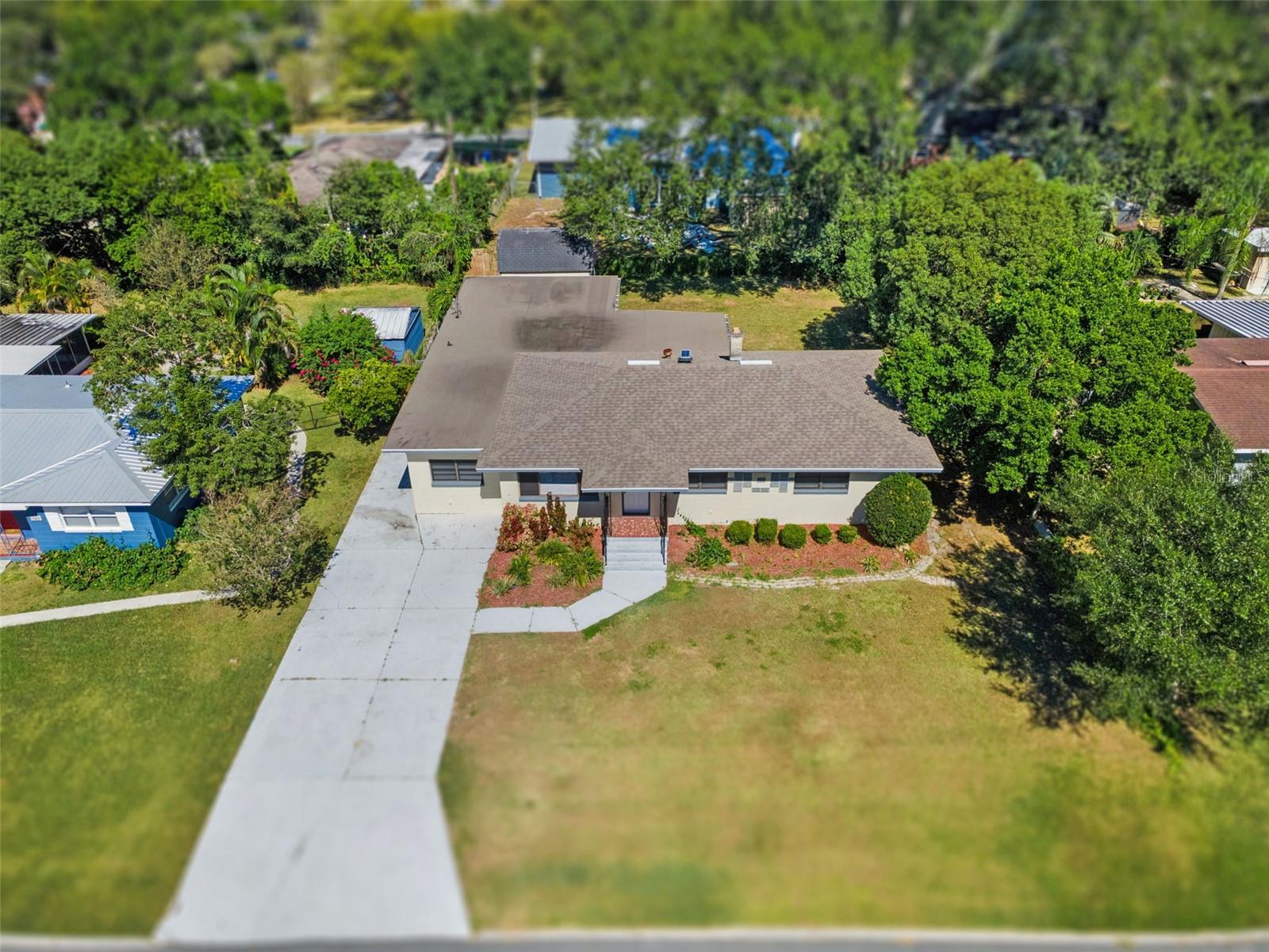 Image 29 of 56 For 717 Bonnie Drive