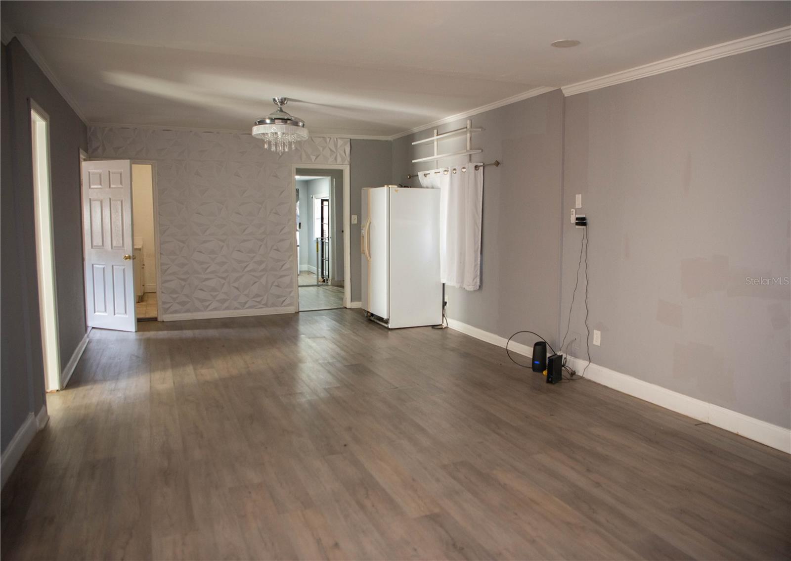 Image 11 of 23 For 4309 Rio Grande Avenue